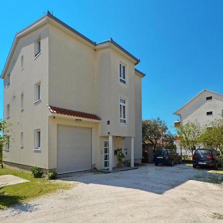 Apartments Ante Anita Каштела Экстерьер фото