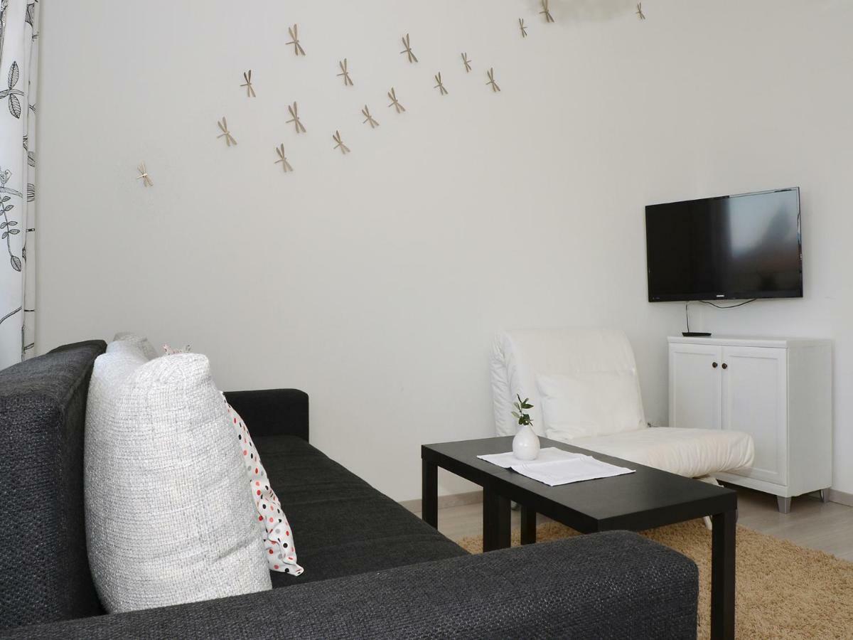Apartments Ante Anita Каштела Экстерьер фото