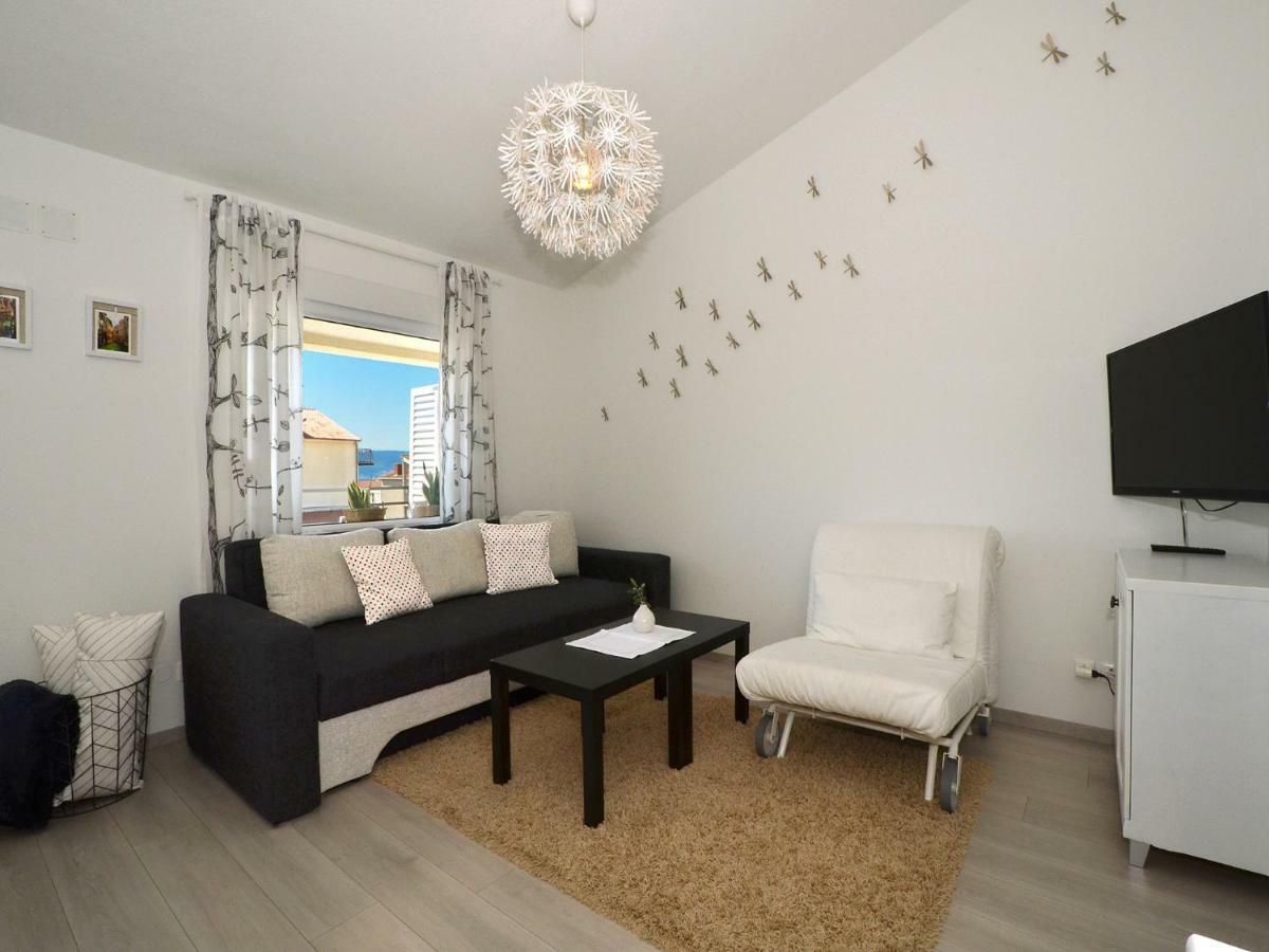 Apartments Ante Anita Каштела Экстерьер фото