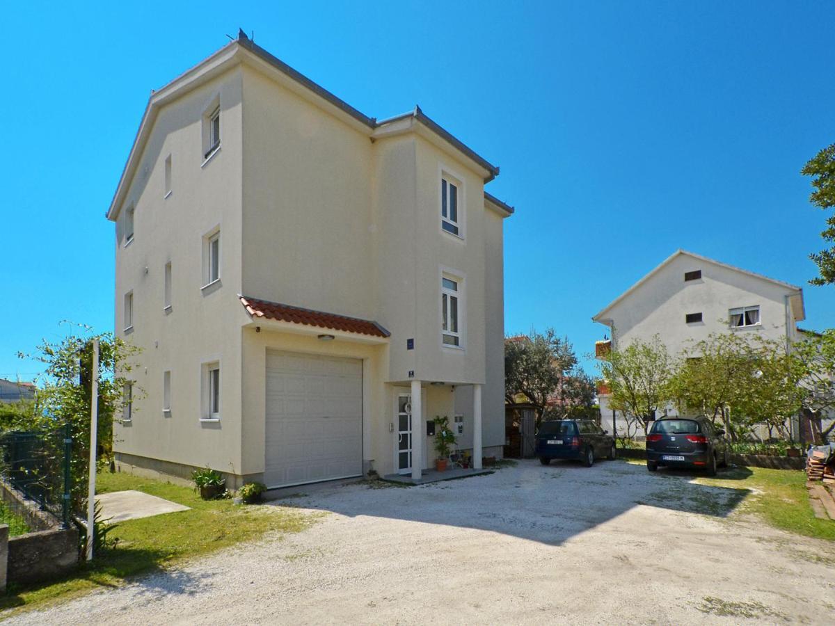 Apartments Ante Anita Каштела Экстерьер фото
